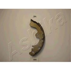 комплект спирачни челюсти ASHIKA 55-02-236
