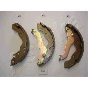 комплект спирачни челюсти ASHIKA 55-05-592