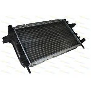 воден радиатор THERMOTEC D7G021TT 