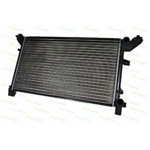 воден радиатор THERMOTEC D7W010TT 