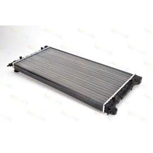 воден радиатор THERMOTEC D7W045TT 